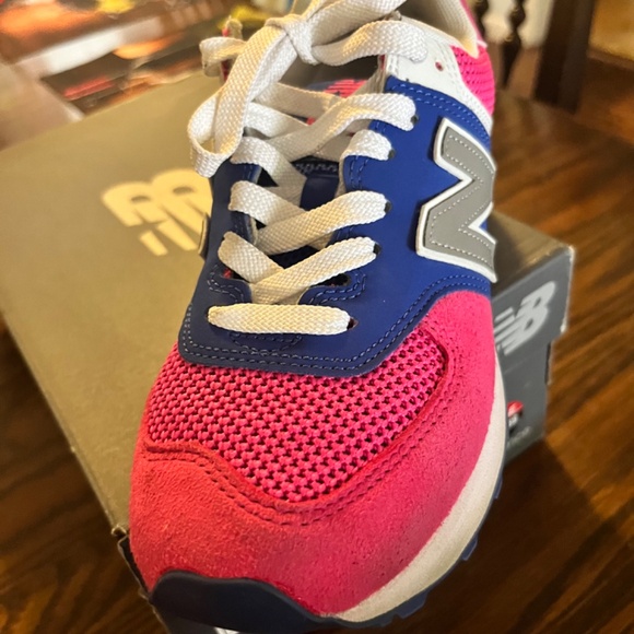 Shoes - Picture 2 of 2